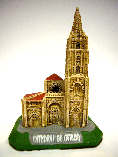 CATEDRAL DE OVIEDO COLOR
